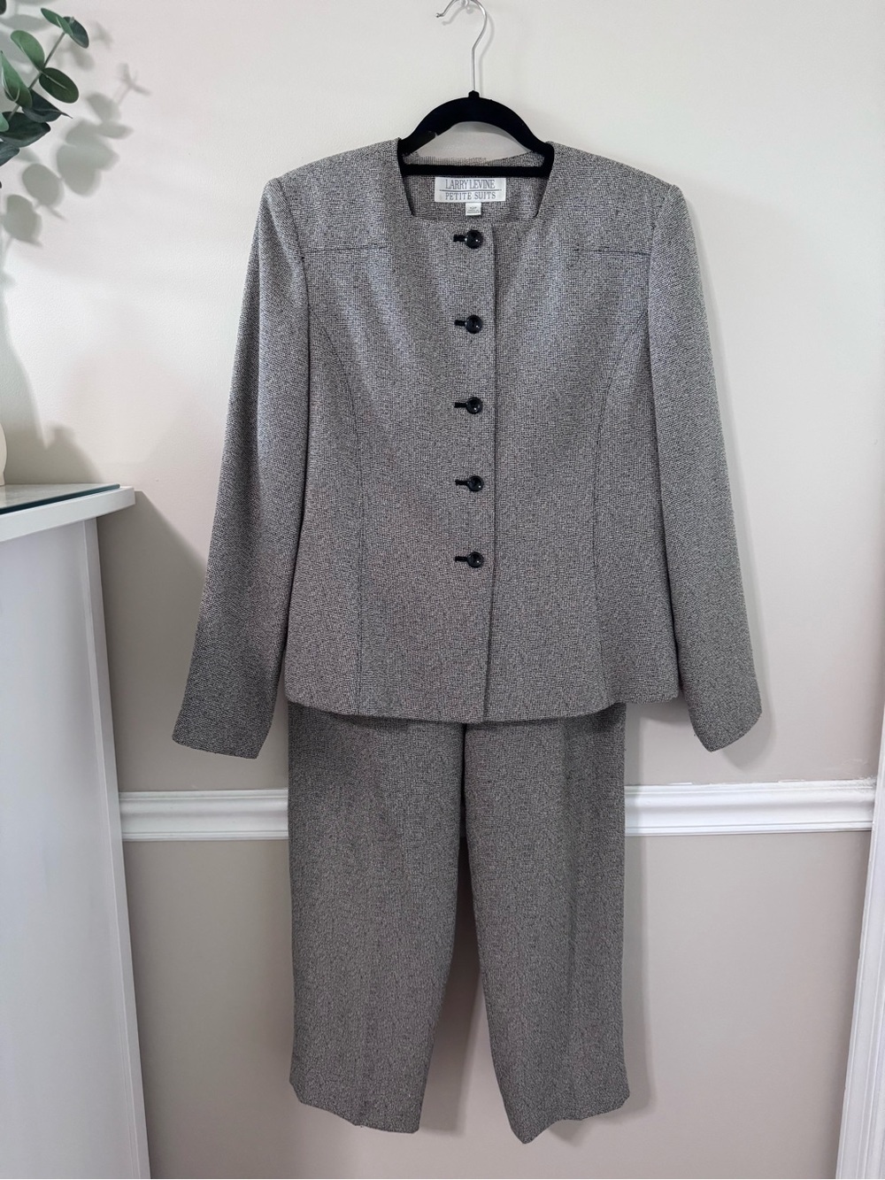 Larry Levine Gray Two-Piece Women's Pant Suit